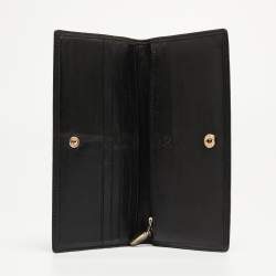 Pre Owned Carolina Herrera Black Chevron Quilted Leather Bifold Continental Wallet