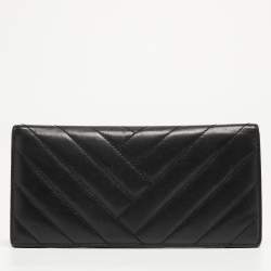 Pre Owned Carolina Herrera Black Chevron Quilted Leather Bifold Continental Wallet