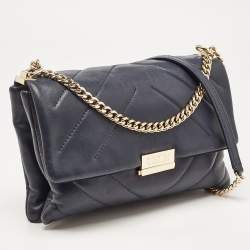 Pre Owned Carolina Herrera Navy Blue Quilted Leather Pushlock Flap Shoulder Bag