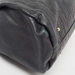 Pre Owned Carolina Herrera Black Monogram Embossed Leather Chain Bag