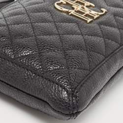 Pre Owned Carolina Herrera Black Quilted Leather Chain Tassel Baguette Bag