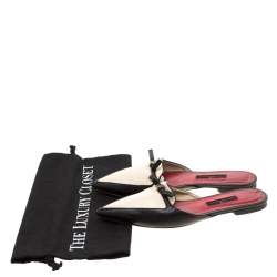 Pre Owned Carolina Herrera Black/Cream Leather Bow Detail Pointed Toe Mules Size 37