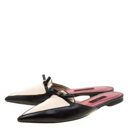 Pre Owned Carolina Herrera Black/Cream Leather Bow Detail Pointed Toe Mules Size 37