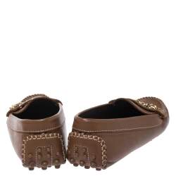 Pre Owned Carolina Herrera Brown Leather Chain Detail Loafers Size 37