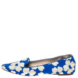 Pre Owned Carolina Herrera Blue/White Floral Embroidered Fabric Smoking Slipper Size 37