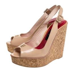 Carolina Herrera Beige Patent Leather Cork Wedge Platform Peep Toe Slingback Sandals Size 38