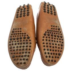 Pre Owned Carolina Herrera Tan Leather Logo CHHC Loafers Size 38