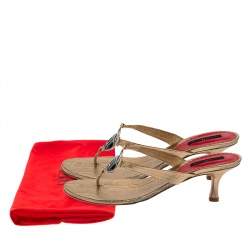 Pre Owned Carolina Herrera Gold Leather Logo Embellished Thong Sandals Size 39