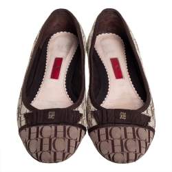 Pre Owned Carolina Herrera Brown/Beige Monogram Canvas Cap Toe Bow Ballet Flats Size 39