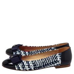 Pre Owned Carolina Herrera Blue/White Tweed And Patent Leather Ballet Flats Size 40