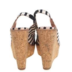 مملوكة مسبقًا CH Carolina Herrera Black/White Fabric And Suede Cork Wedge Platform Peep Toe Slingback Sandals Size 38