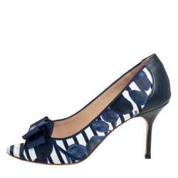 Pre Owned Carolina Herrera Blue/White Satin And Leather Bow Peep Toe Pumps Size 38