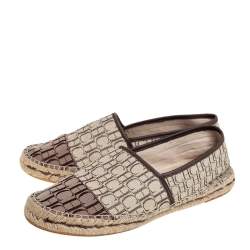 Pre Owned Carolina Herrera Beige/ Brown  Canvas Espadrille Flats Size 41