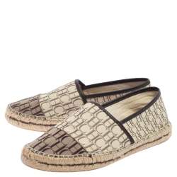 Pre Owned Carolina Herrera Beige Monogram Canvas And Fabric Cap Toe Espadrille Flats Size 40