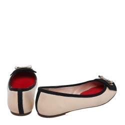 Pre Owned Carolina Herrera Cream Leather Bow Ballet Flats Size 38