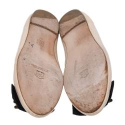 Pre Owned Carolina Herrera Cream Leather Bow Ballet Flats Size 38