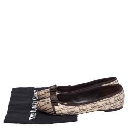 Pre Owned Carolina Herrera Brown/Beige Monogram Canvas Bow Cap Toe Ballet Flats Size 39
