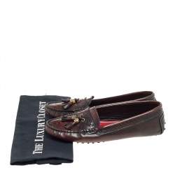 Pre Owned Carolina Herrera Two Tone Brogue Leather Logo Charm Slip On Loafers Size 39