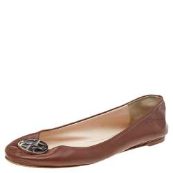 Pre Owned CH Carolina Herrera Brown Leather Logo Ballet Flats Size 39