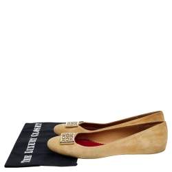 Pre Owned CH Carolina Herrera Tan Suede Logo Ballet Flats Size 39