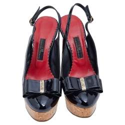 مملوكة مسبقًا CH Carolina Herrera Black Patent Leather Cork Wedge Platform Slingback Sandals Size 38