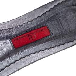 Pre Owned صندل سلايد فلات سي إتش كارولينا هيريرا جلد مزخرف كريستال أسود/رصاصي مقاس 38