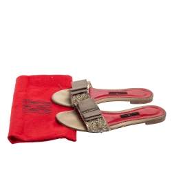 Pre Owned CH Carolina Herrera Beige Satin Bow Embellished Detail Slides Size 38