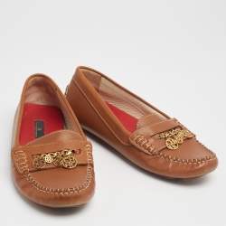 Pre Owned CH Carolina Herrera Brown Leather Logo Charm Detail Loafers Size 40