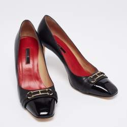 Pre Owned CH Carolina Herrera Black Leather and Patent CH Pumps Size 40