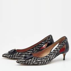 Pre Owned CH Carolina Herrera Black/White Fabric And Patent Leather Pointed Toe Pumps Size 40
