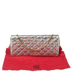 Pre Owned Carolina Herrera Metallic Silver Quilted Leather Chain Clutch