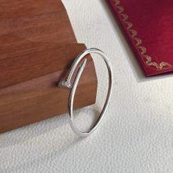 مملوكة مسبقًا سوار كارتييه جست أن كلو ذهب أبيض ألماس مقاس 17