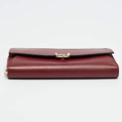 مملوكة مسبقًا Cartier C De Cartier Burgundy Leather Zip Around Wallet