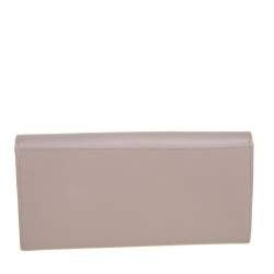 مملوكة مسبقًا محفظة كونتيننتال كارتييه بقلاب جلد رصاصي داكن/كستنائي 