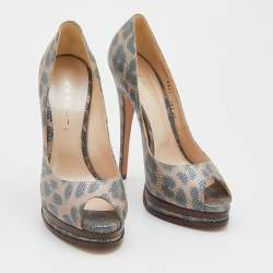 Pre Owned حذاء كعب عالي كاسادي جلد نقشة سحلية رصاصي/بيج مقدمة مفتوحة نعل سميك مقاس 40