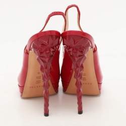 مملوكة مسبقًا Casadei Red Patent Leather Slingback Platform Pumps Size 38