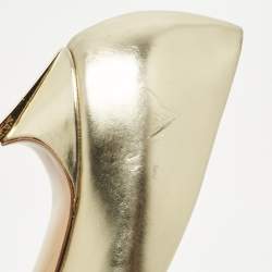 Pre Owned Casadei Gold Leather Blade Pointed Toe Pumps  Size 39