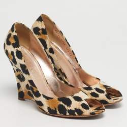 مملوكة مسبقًا Casadei Size 40 Tricolor Canvas Wedge Peep Toe Pumps