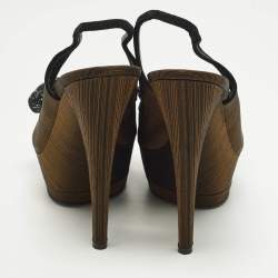 مملوكة مسبقًا Casadei Bow Size 39 Gold/Black Fabric and Lace Platform Sandals