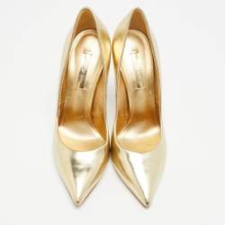 مملوكة مسبقًا Casadei Blade Size 37 Gold Leather Pointed Toe Pumps