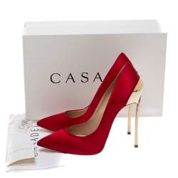 Pre Owned حذاء كعب عالي كاسادي مقدمة مدببة كعب بليد ساتان أحمر مقاس 37