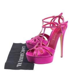 مملوكة مسبقًا صندل كاسادي ساتان وردي سير حرف تي مقدمة مفتوحة نعل سميك مقاس 40