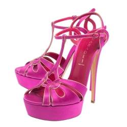 مملوكة مسبقًا صندل كاسادي ساتان وردي سير حرف تي مقدمة مفتوحة نعل سميك مقاس 40