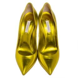 Pre Owned حذاء كعب عالي كاساديه مقدمة مدببة جلد أصفر ميتالك مقاس 40