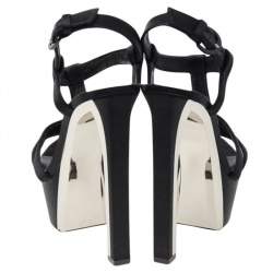 Pre Owned صندل كاساديه نعل سميك مقدمة مفتوحة سير حرف تي ساتان أسود مقاس 39.5