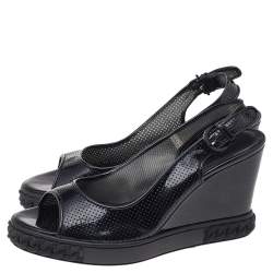 Pre Owned صندل كاسادي جلد لامع أسود كعب روكي سير كاحل مقاس 38