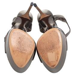 Casadei Metallic Grey Leather T-Strap Open Toe Platform Sandals Size 39