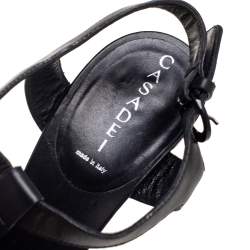 Pre Owned صندل كاسادي إسبادريل جلد أسود سير حرف تي نعل سميك مقاس 39