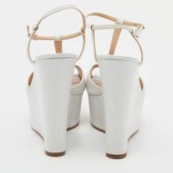 Pre Owned صندل كاسادي جلد ابيض نعل روكي سميك سير حرف تي مقاس 38