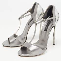 Pre Owned Casadei Metallic Silver Leather T-strap Sandals Size 39